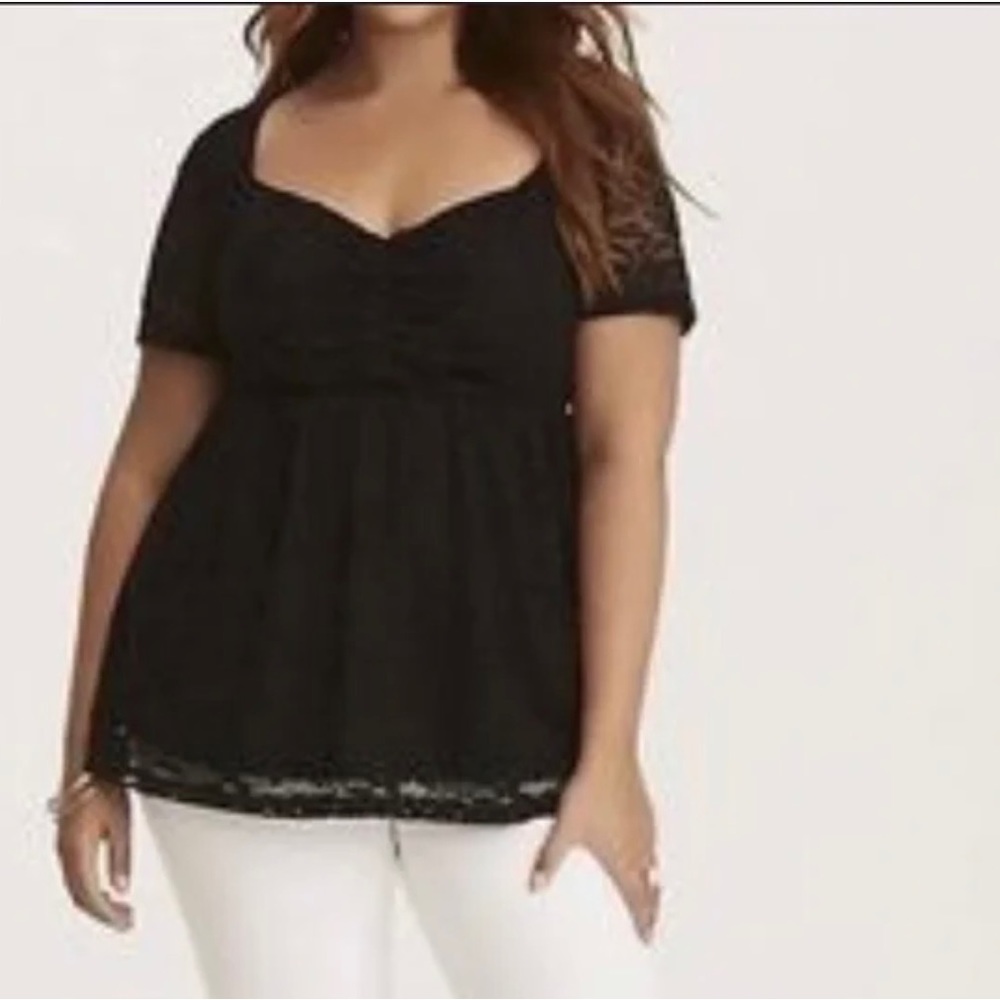 Torrid | Lace Short Sleeve Top (Size 3)